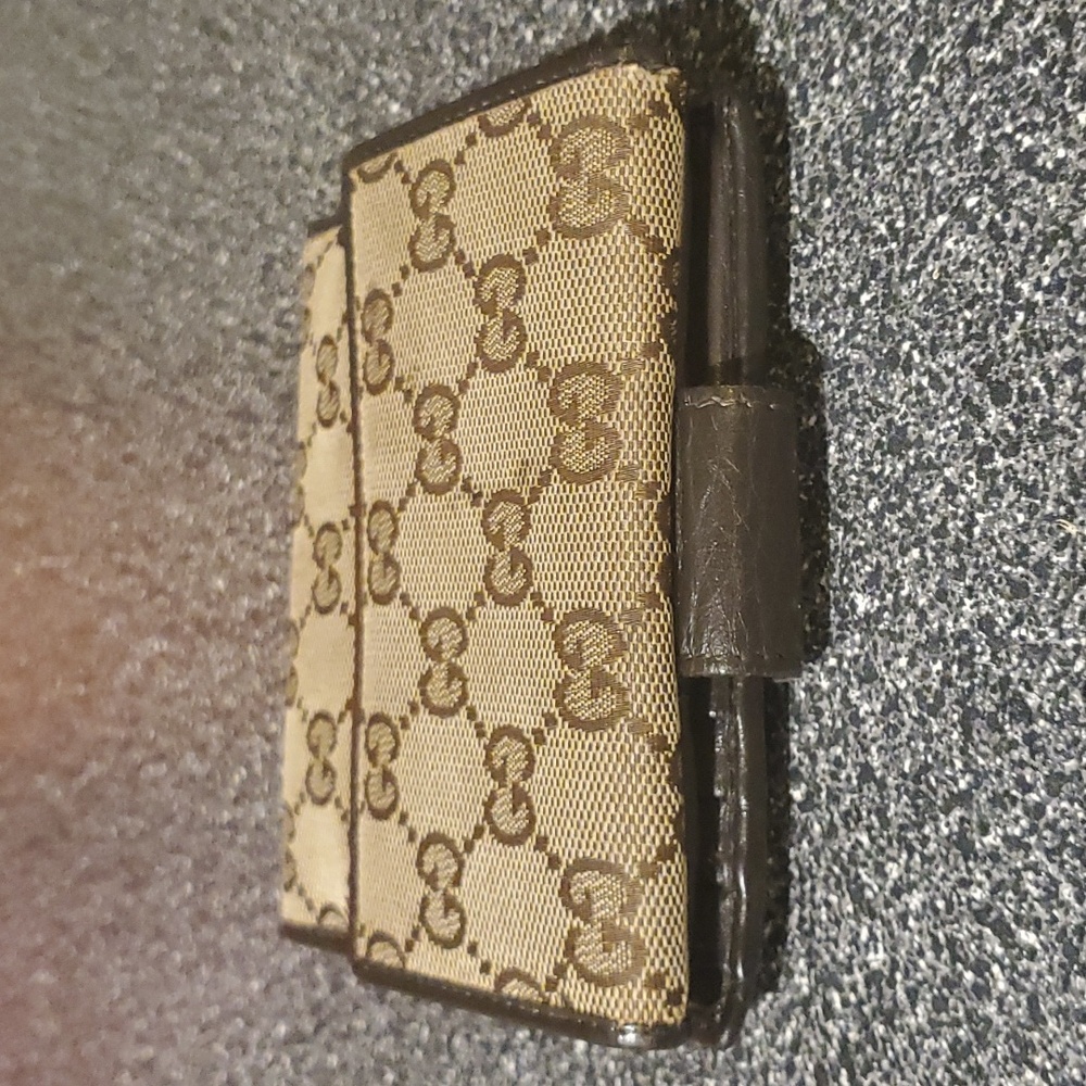 Gucci Monogram Wallet - Picture 16 of 16